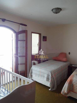 Imagem Sobrado com 4 Quartos à Venda, 318 m² em Santa Paula - São Caetano Do Sul Imagem Sobrado com 4 Quartos à Venda, 318 m² em Santa Paula - São Caetano Do Sul