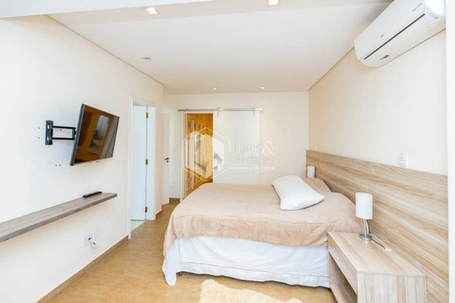 Imagem Casa com 4 Quartos à Venda, 390 m² em Vila Ipojuca - São Paulo Imagem Casa com 4 Quartos à Venda, 390 m² em Vila Ipojuca - São Paulo