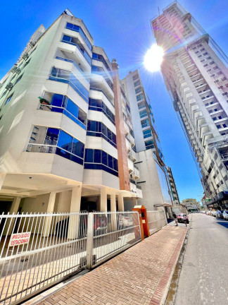 Apartamento com 3 Quartos à Venda, 100 m² em Meia Praia - Itapema