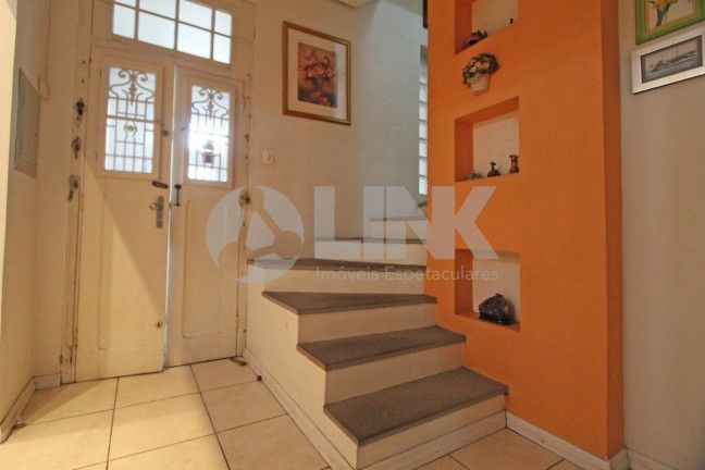 Imagem Casa com 3 Quartos à Venda, 370 m² em Floresta - Porto Alegre