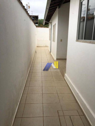 Imagem Casa com 2 Quartos à Venda, 100 m² em Jardim Canadá - Pouso Alegre