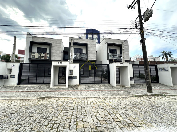 Imagem Casa com 3 Quartos à Venda, 153 m² em América - Joinville Imagem Casa com 3 Quartos à Venda, 153 m² em América - Joinville