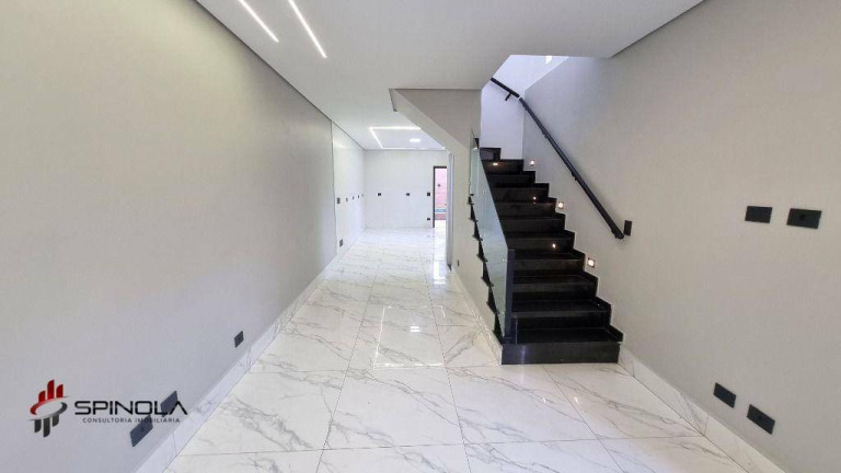 Sobrado com 3 Quartos à Venda, 180 m² em Maracanã - Praia Grande