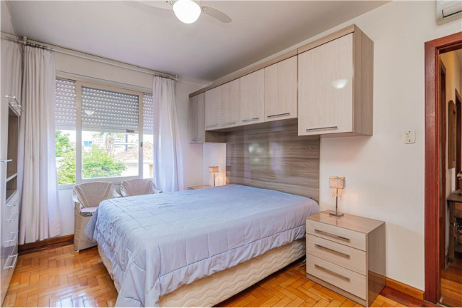 Imagem Imóvel com 3 Quartos à Venda, em Higienópolis - Porto Alegre Imagem Imóvel com 3 Quartos à Venda, em Higienópolis - Porto Alegre