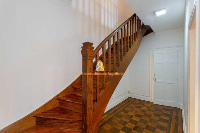Imagem Sobrado com 6 Quartos à Venda, 190 m² em Pacaembu - São Paulo