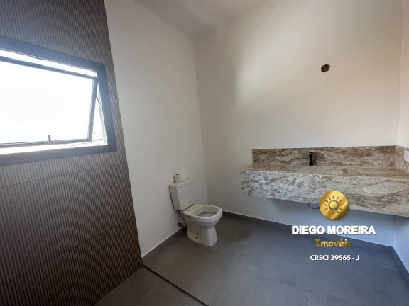 Casa com 3 Quartos à Venda, 400 m² em Terra Preta - Mairiporã