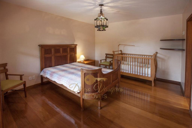 Imagem Casa com 4 Quartos à Venda, 400 m² em Parque Do Imbui - Teresópolis