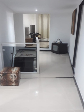 Imagem Casa com 5 Quartos à Venda, 220 m² em Santa Helena - Contagem