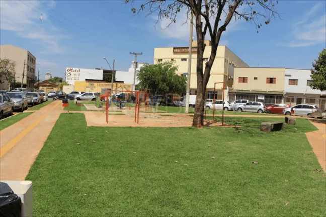 Imagem Casa com 50 Quartos à Venda, 840 m² em Setor Central - Goiânia Imagem Casa com 50 Quartos à Venda, 840 m² em Setor Central - Goiânia