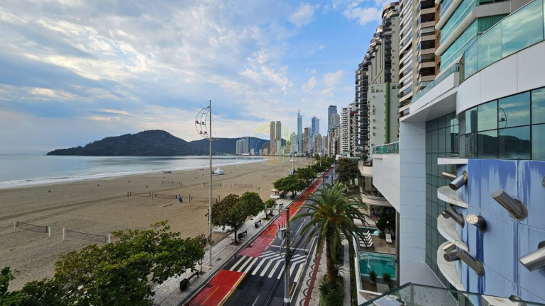 Imagem Apartamento com 2 Quartos para Alugar, 200 m² em Centro - Balneário Camboriú