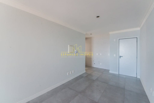 Imagem Imóvel com 3 Quartos à Venda, 340 m² em Kobrasol - São José Imagem Imóvel com 3 Quartos à Venda, 340 m² em Kobrasol - São José