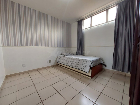 Imagem Sobrado com 4 Quartos à Venda, 348 m² em Setor Bueno - Goiânia