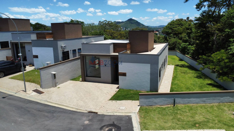 Imagem Casa com 3 Quartos à Venda, 438 m² em Marmeleiro - Atibaia Imagem Casa com 3 Quartos à Venda, 438 m² em Marmeleiro - Atibaia