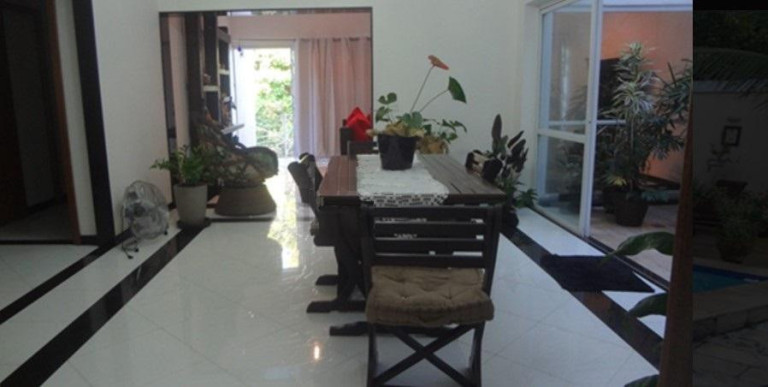 Imagem Casa com 3 Quartos à Venda, 305 m² em Jardim Guanabara - Rio De Janeiro