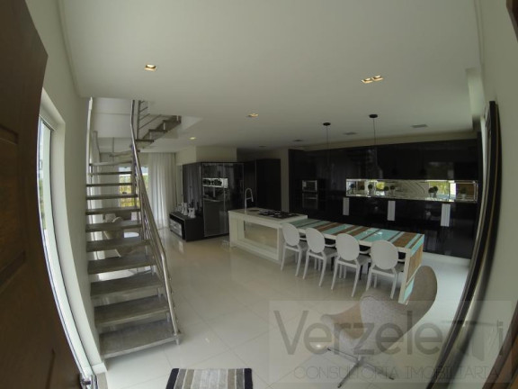 Imagem Casa com 3 Quartos à Venda, 142 m² em Barra - Balneário Camboriú Imagem Casa com 3 Quartos à Venda, 142 m² em Barra - Balneário Camboriú
