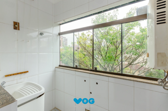 Imagem Imóvel com 3 Quartos à Venda, 195 m² em Jardim Itu - Porto Alegre Imagem Imóvel com 3 Quartos à Venda, 195 m² em Jardim Itu - Porto Alegre