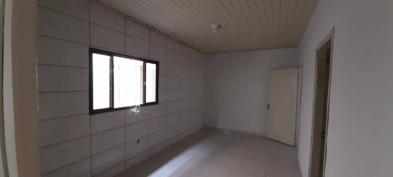 Casa à Venda,  em Arapongas