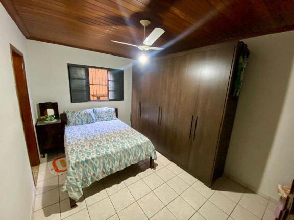 Imagem Casa com 3 Quartos à Venda, 213 m² em Vila Parque Das Américas - Lins