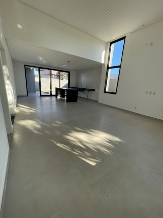 Imagem Casa com 3 Quartos à Venda, em Bairro Do Grama - Caçapava Imagem Casa com 3 Quartos à Venda, em Bairro Do Grama - Caçapava