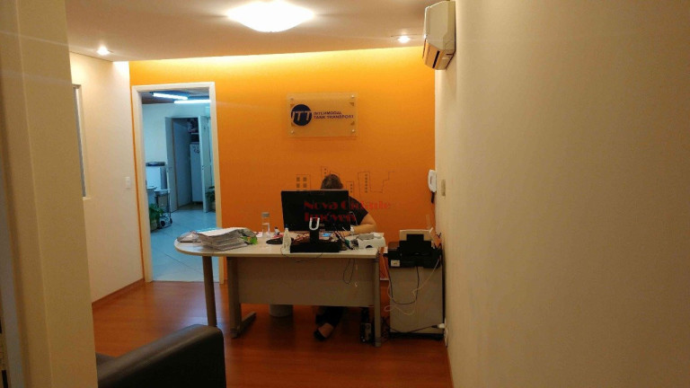 Imagem Sala Comercial à Venda ou Locação, 101 m² em Chácara Santo Antônio - São Paulo Imagem Sala Comercial à Venda ou Locação, 101 m² em Chácara Santo Antônio - São Paulo