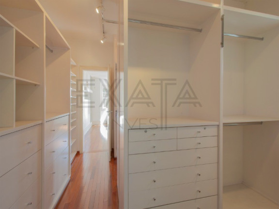 Imagem Casa com 4 Quartos à Venda, 400 m² em Jardim Guedala - São Paulo