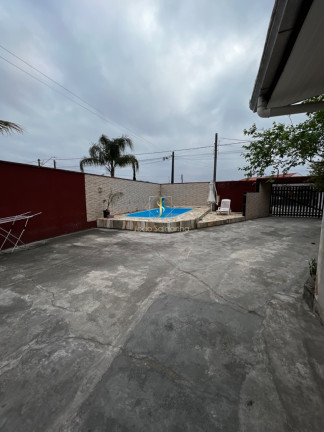 Imagem Casa com 10 Quartos à Venda, 350 m² em Cohapar - Guaratuba Imagem Casa com 10 Quartos à Venda, 350 m² em Cohapar - Guaratuba