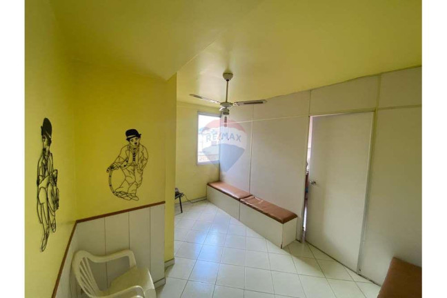 Sala Comercial à Venda, 25 m² em Sim - Rio De Janeiro