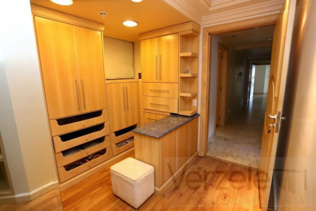 Imagem Apartamento com 5 Quartos à Venda, 500 m² em Centro - Balneário Camboriú