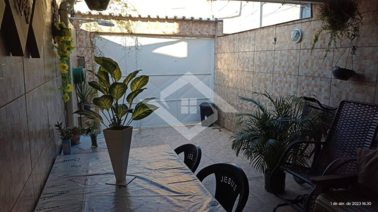 Imagem Casa com 2 Quartos à Venda, 72 m² em Bangu - Rio De Janeiro Imagem Casa com 2 Quartos à Venda, 72 m² em Bangu - Rio De Janeiro