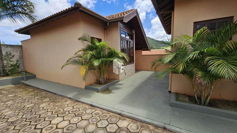 Imagem Imóvel com 6 Quartos à Venda, 2.600 m² em Centro - Monte Sião