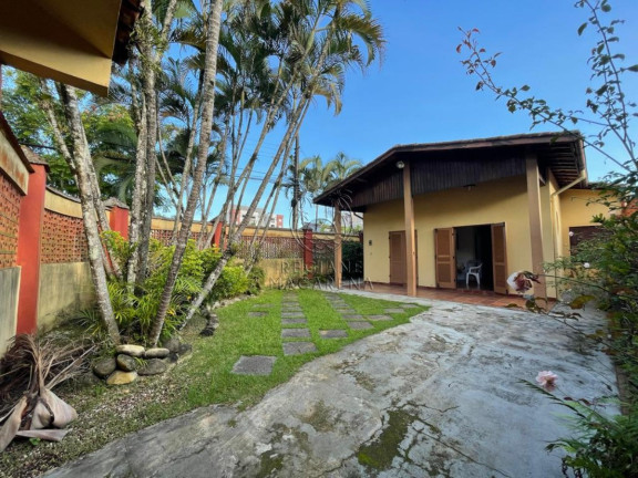 Casa com 3 Quartos à Venda, 215 m² em Itaguá - Ubatuba