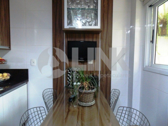 Imagem Casa com 3 Quartos à Venda, 183 m² em Jardim Itu - Porto Alegre Imagem Casa com 3 Quartos à Venda, 183 m² em Jardim Itu - Porto Alegre