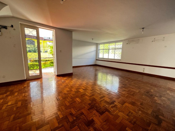 Imagem Imóvel com 4 Quartos à Venda, 378 m² em Acupe De Brotas - Salvador Imagem Imóvel com 4 Quartos à Venda, 378 m² em Acupe De Brotas - Salvador