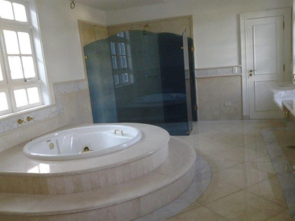 Imagem Casa com 8 Quartos à Venda,  em Tambore 03 - Alphaville