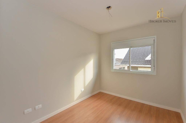 Imagem Sobrado com 3 Quartos à Venda, 121 m² em Xaxim - Curitiba Imagem Sobrado com 3 Quartos à Venda, 121 m² em Xaxim - Curitiba