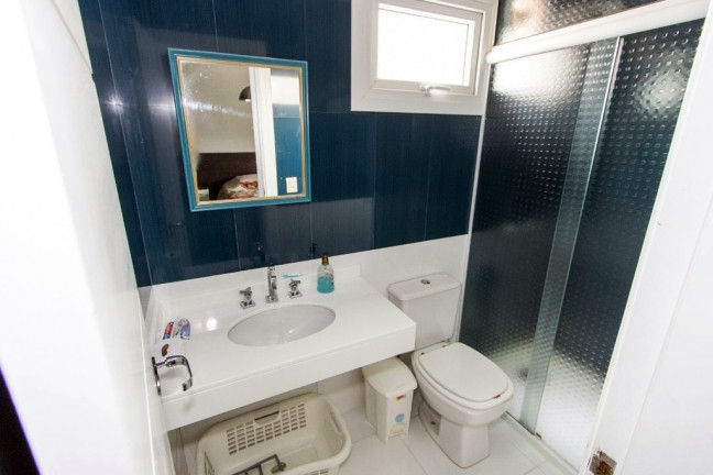 Imagem Casa de Condomínio com 4 Quartos à Venda, 380 m² em Ipanema - Porto Alegre