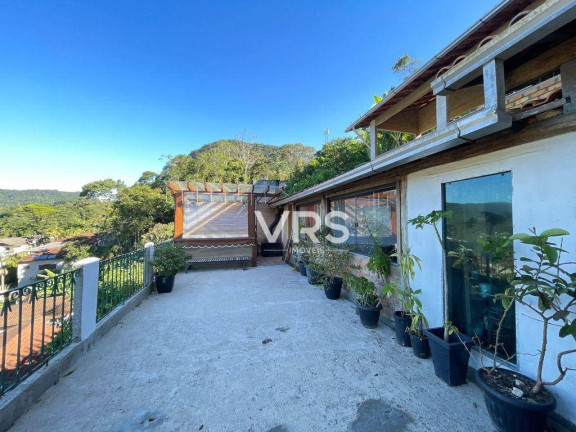 Casa com 3 Quartos à Venda, 250 m² em Granja Guarani - Teresópolis