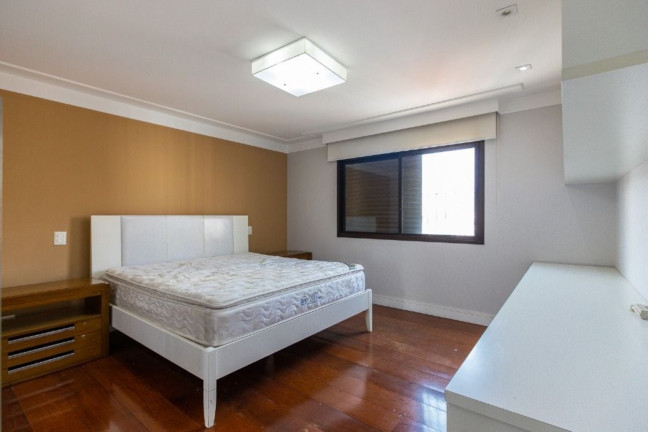 Imagem Imóvel com 3 Quartos à Venda, 230 m² em Moema - São Paulo Imagem Imóvel com 3 Quartos à Venda, 230 m² em Moema - São Paulo