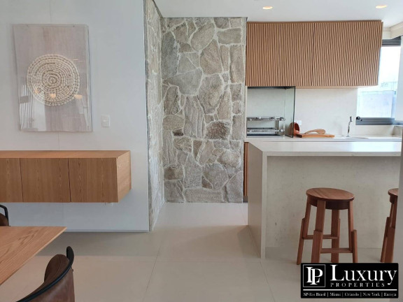 Imagem Apartamento com 3 Quartos à Venda, 251 m² em Vila Nova Conceição - São Paulo Imagem Apartamento com 3 Quartos à Venda, 251 m² em Vila Nova Conceição - São Paulo
