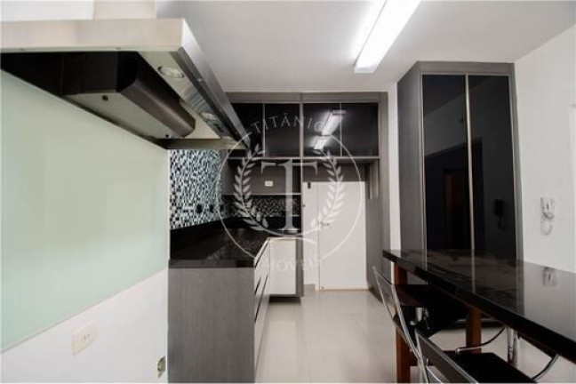 Imagem Apartamento com 2 Quartos à Venda, 156 m² em Cerqueira César - São Paulo