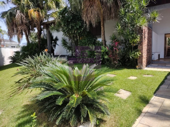 Imagem Sobrado com 5 Quartos à Venda, 1.300 m² em Jardim Virgínia - Guarujá Imagem Sobrado com 5 Quartos à Venda, 1.300 m² em Jardim Virgínia - Guarujá