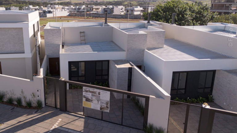 Imagem Casa com 2 Quartos à Venda, 109 m² em Recanto Tropical - Cascavel