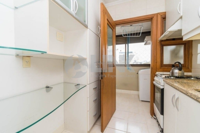 Imagem Apartamento com 2 Quartos à Venda, 67 m² em Passo Da Areia - Porto Alegre
