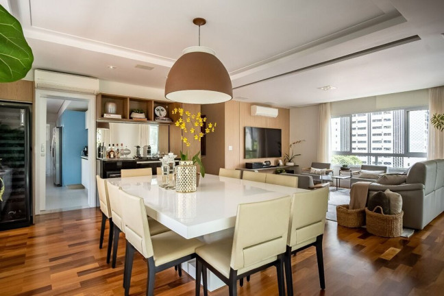 Imagem Imóvel com 4 Quartos à Venda,  em Moema - São Paulo