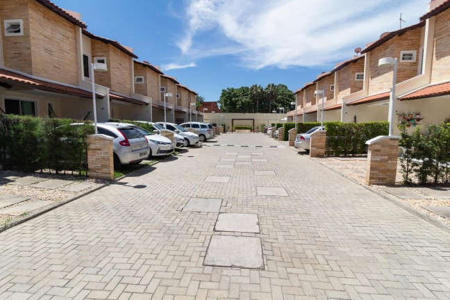Imagem Casa com 3 Quartos à Venda, 102 m² em Lagoa Redonda - Fortaleza