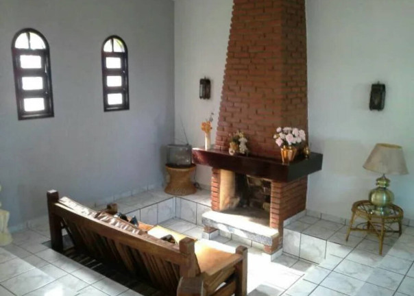 Imagem Casa com 4 Quartos à Venda, 600 m² em Vila Santista - Atibaia Imagem Casa com 4 Quartos à Venda, 600 m² em Vila Santista - Atibaia