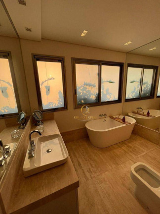 Imagem Sobrado com 4 Quartos à Venda ou Locação, 575 m² em Tamboré - Barueri