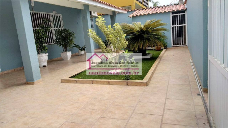 Imagem Casa com 3 Quartos à Venda, 214 m² em Parque Balneário Poiares - Caraguatatuba