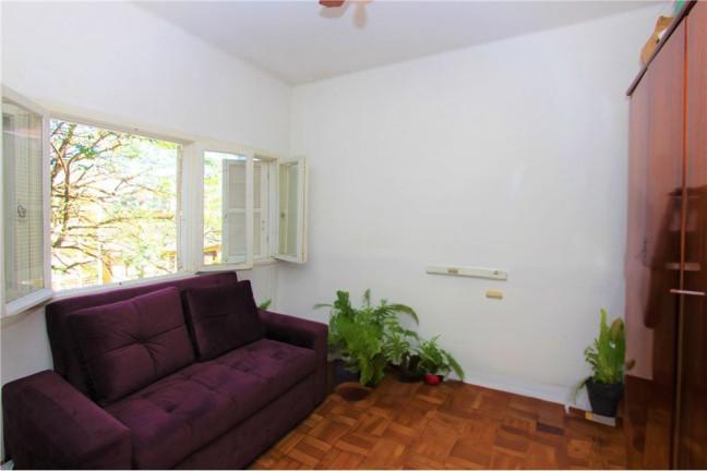 Imagem Imóvel com 2 Quartos à Venda,  em Petrópolis - Porto Alegre