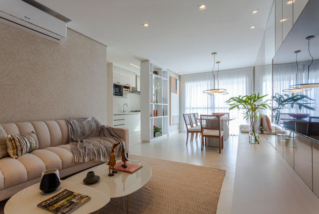 Imagem Apartamento com 2 Quartos à Venda, 73 m² em Tabuleiro - Camboriu